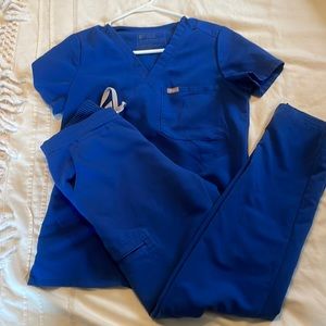 Figs blue scrub set